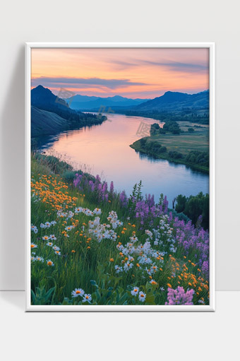 黄昏时分河流两岸绽放多彩野花美景