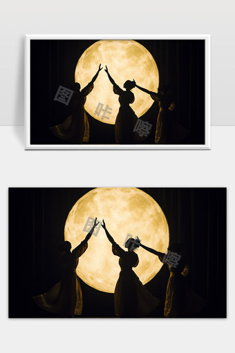 月光下三位舞者挥洒柔美身姿的唯美舞台表演
