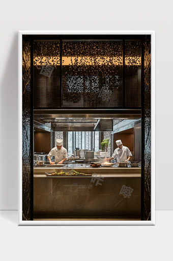 现代豪华餐厅开放式厨房厨师专注烹饪美食场景
