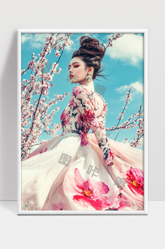 春日花海中绽放的优雅时尚女性写真