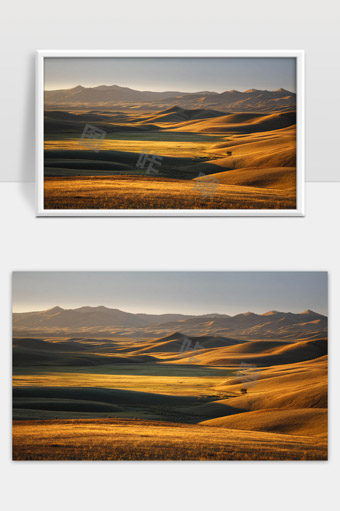 夕阳映照下的起伏丘陵草原广袤壮丽景色