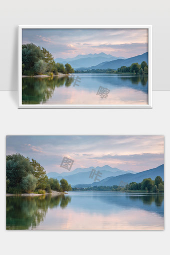 宁静湖水倒映群山蓝天泛霞光自然风光美景