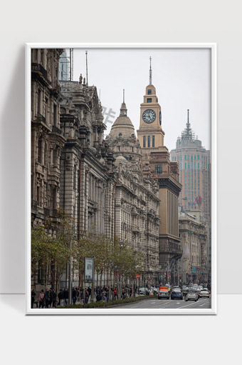 上海外滩历史建筑与现代城市风貌融合景象